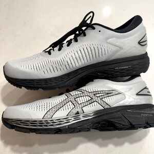 Brand New ASICS Keyano 25 men’s size large